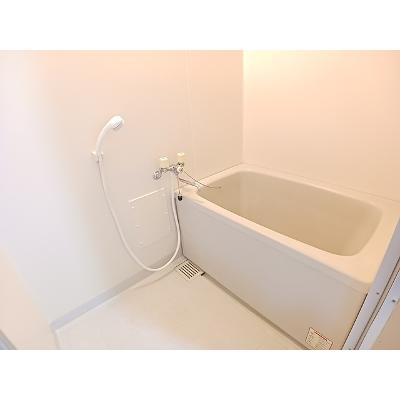 アクロポリス１ 101【管理NO：1-006041101-01010】 ★家具家電は申し込み後に搬入します★の物件写真4