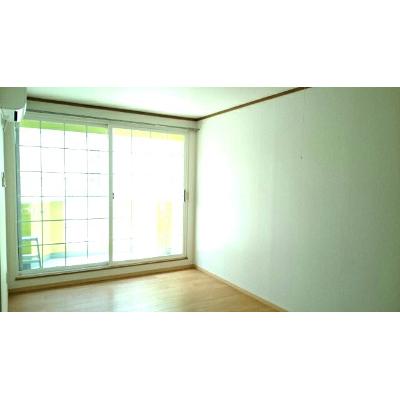 フォ－リ－フ　クローバ 201【管理NO：1-007399201-02010】 ★家具家電は申し込み後に搬入します 2026年08月下旬入居可能の物件写真2