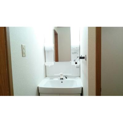 フォ－リ－フ　クローバ 201【管理NO：1-007399201-02010】 ★家具家電は申し込み後に搬入します 2026年08月下旬入居可能の物件写真6
