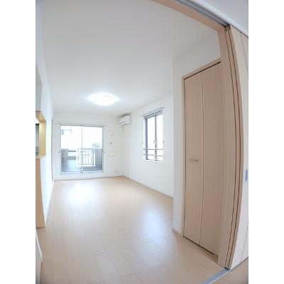 グラシア 303【管理NO：1-018561501-03030】 ★家具家電は申し込み後に搬入します 2026年08月下旬入居可能の物件写真2