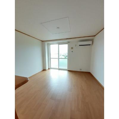 カメ－リア２番館 101【管理NO：1-012586202-01010】 ★家具家電は申し込み後に搬入します★ ★2026年09月中旬入居可能★の物件写真2