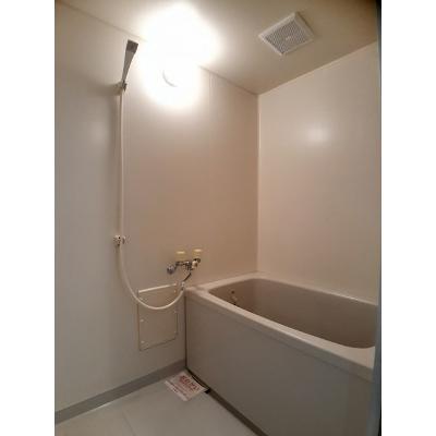 グレース吉田 303【管理NO：1-005451901-03030】 ★家具家電は申し込み後に搬入します★の物件写真4