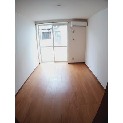 ソレアード　高岡 102【管理NO：1-011523501-01020】 ★家具家電は申し込み後に搬入します 2026年08月上旬入居可能の物件写真2