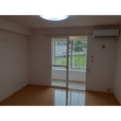 インフィニティーＡ 103【管理NO：1-016999601-01030】 ★家具家電は申し込み後に搬入します★の物件写真2