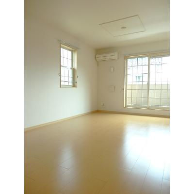 セイシャルＬ 201【管理NO：1-016071302-02010】 ★家具家電は申し込み後に搬入します 2026年09月中旬入居可能の物件写真2