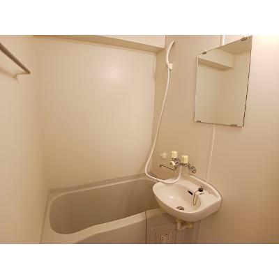 エンゼルパレス古賀 402【管理NO：1-009431801-04020】 ★家具家電は申し込み後に搬入します 2026年08月下旬入居可能の物件写真4