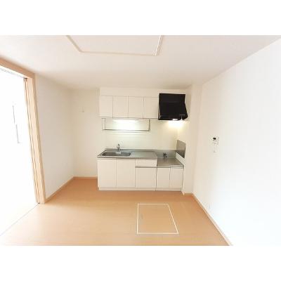 フレーシュ・メゾン 101【管理NO：1-016934101-01010】 ★家具家電は申し込み後に搬入します★の物件写真3