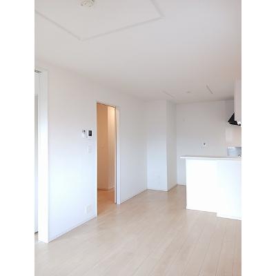 パーシモン　フィールド　Ⅱ　Ａ 202【管理NO：1-022307901-02020】 ★家具家電は申し込み後に搬入します 2026年09月中旬入居可能の物件写真2
