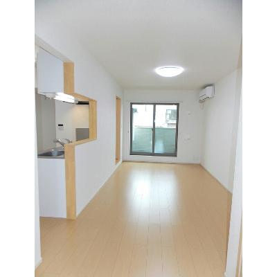 レジェンド春日 303【管理NO：1-018583501-03030】 ★家具家電は申し込み後に搬入します★ ★2026年08月下旬入居可能★の物件写真2