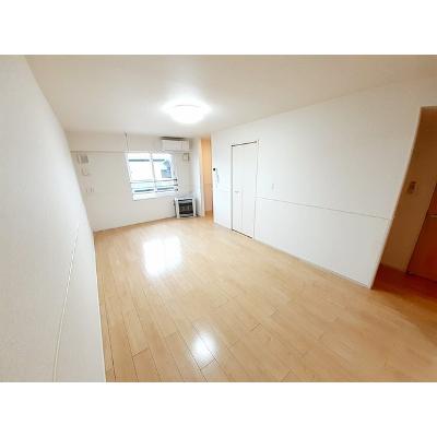 スパライ銀世Ⅵ 202【管理NO：1-022368802-02020】 ★家具家電は申し込み後に搬入します★の物件写真2