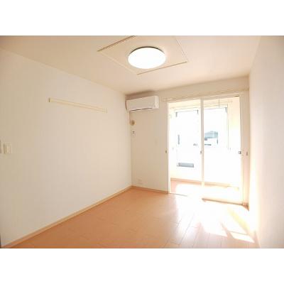 キャンディタフト 101【管理NO：1-016395501-01010】 ★家具家電は申し込み後に搬入します 2026年09月上旬入居可能の物件写真2