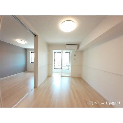 パークビュー 203【管理NO：1-028708601-02030】 ★家具家電は申し込み後に搬入します 2026年12月上旬入居可能の物件写真2