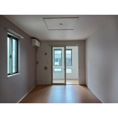 セレノⅡ 103【管理NO：1-019809902-01030】 ★家具家電は申し込み後に搬入します 2026年08月下旬入居可能の物件写真2