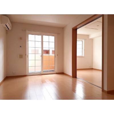 メゾン・ローレル　Ⅱ 101【管理NO：1-015248101-01010】 ★家具家電は申し込み後に搬入します 2026年09月上旬入居可能の物件写真2