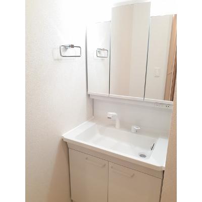 apartment 愛知県知多市新舞子字南屋敷１１番地 

↓地図はこちらから