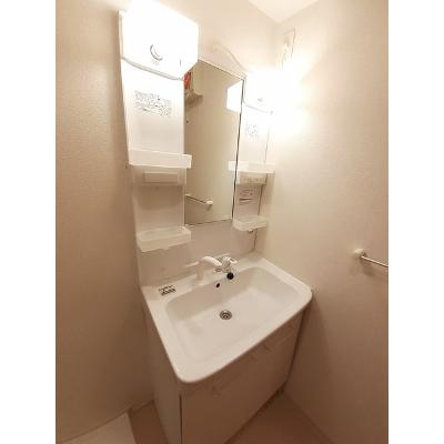 エバーローレル 201【管理NO：1-023404501-02010】 ★家具家電は申し込み後に搬入します 2026年08月中旬入居可能の物件写真6