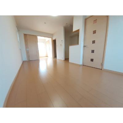 サンパティーク 101【管理NO：1-016342101-01010】 ★家具家電は申し込み後に搬入します 2026年08月下旬入居可能の物件写真2