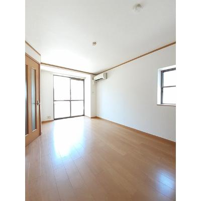 アウローラＢ 101【管理NO：1-011878102-01010】 ★家具家電は申し込み後に搬入します 2026年09月上旬入居可能の物件写真2