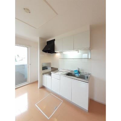 ヴィヴァーチェ　四季 101【管理NO：1-017494501-01010】 ★家具家電は申し込み後に搬入します★の物件写真3