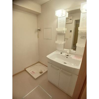 ＳＵＮ’Ｓ　ＧＡＲＤＥＮ中央Ⅲ 205【管理NO：1-015468603-02040】 ★家具家電は申し込み後に搬入します★の物件写真6