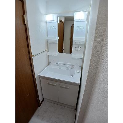 サニースクエア 201【管理NO：1-010939601-02010】 ★家具家電は申し込み後に搬入します★の物件写真6