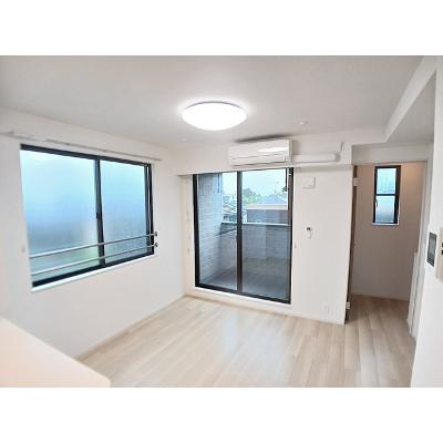 デュルセ大財 301【管理NO：1-028529401-03010】 ★家具家電は申し込み後に搬入します★の物件写真2