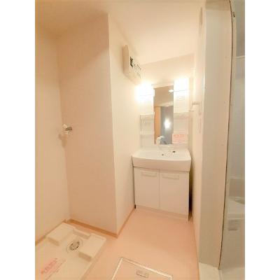 ベルセフォネⅠ 203【管理NO：1-016751701-02030】 ★家具家電は申し込み後に搬入します★ ★2026年09月上旬入居可能★の物件写真6