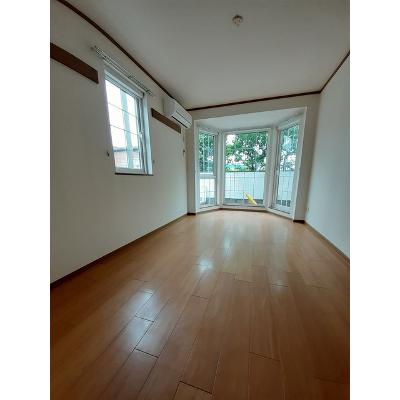 エトワールＯＺ 101【管理NO：1-011780001-01010】 ★家具家電は申し込み後に搬入します 2026年09月上旬入居可能の物件写真2