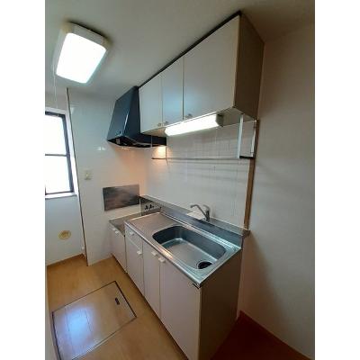 パークサウス久原 101【管理NO：1-007562601-01010】 ★家具家電は申し込み後に搬入します 2026年09月上旬入居可能の物件写真3