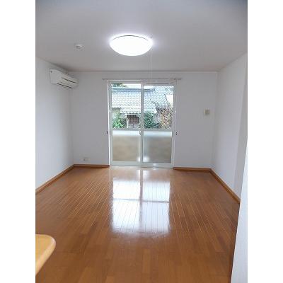 ジームスＡ 101【管理NO：1-013430301-01010】 ★家具家電は申し込み後に搬入します★ ★2026年08月下旬入居可能★の物件写真2