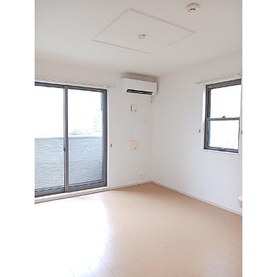ラ・ルーチェ 101【管理NO：1-019542901-01010】 ★家具家電は申し込み後に搬入します★ ★2026年09月上旬入居可能★の物件写真2
