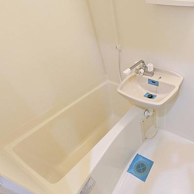 apartment 〒451-0046　愛知県名古屋市西区牛島町6-1 名古屋ルーセントタワー5階