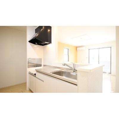 カランコエ　Ⅱ 101【管理NO：1-021616302-01010】 ★家具家電は申し込み後に搬入します★ ★2026年10月中旬入居可能★の物件写真3