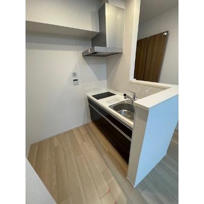 アルバスラピスⅢ 202【管理NO：1-027413203-02020】 ★家具家電は申し込み後に搬入します★ ★2026年09月上旬入居可能★の物件写真3