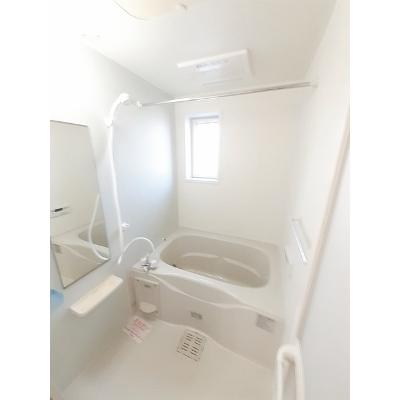 アルバーダ 104【管理NO：1-016965001-01040】 ★家具家電は申し込み後に搬入します★の物件写真4