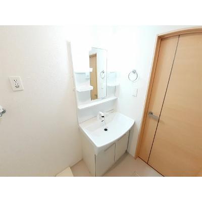 apartment 宮城県亘理郡亘理町逢隈下郡字高躰４８番地１ 

↓地図はこちらから