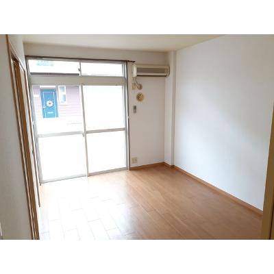 マルトⅢ 102【管理NO：1-004272701-01020】 ★家具家電は申し込み後に搬入します★ ★2026年08月下旬入居可能★の物件写真2