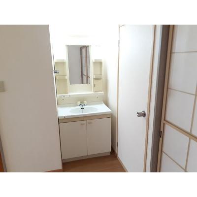 マルトⅢ 102【管理NO：1-004272701-01020】 ★家具家電は申し込み後に搬入します★ ★2026年08月下旬入居可能★の物件写真6