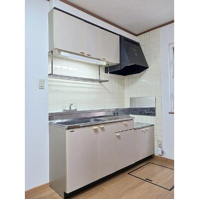 ビバリーヒルズＡ 103【管理NO：1-006988001-01030】 ★家具家電は申し込み後に搬入します★の物件写真3