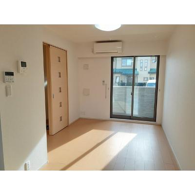 ＬＩＡＮＧＥ 105【管理NO：1-020242801-01040】 ★家具家電は申し込み後に搬入します★ ★2026年09月上旬入居可能★の物件写真2