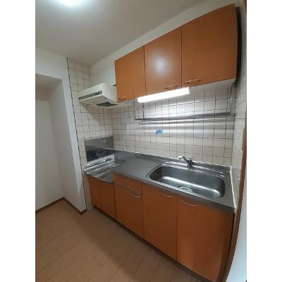 プリムベール 302【管理NO：1-009758201-03020】 ★家具家電は申し込み後に搬入します★ ★2026年08月下旬入居可能★の物件写真3