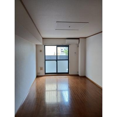 コウチターナ 102【管理NO：1-012969201-01020】 ★家具家電は申し込み後に搬入します★ ★2026年10月上旬入居可能★の物件写真2
