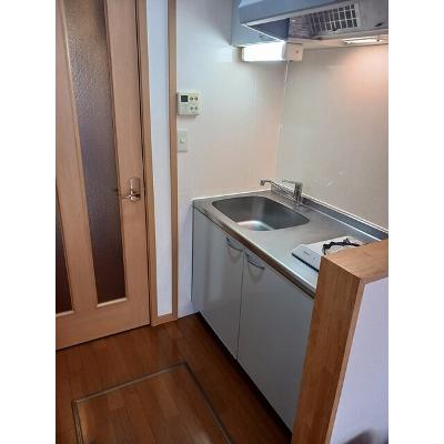 コウチターナ 102【管理NO：1-012969201-01020】 ★家具家電は申し込み後に搬入します★ ★2026年10月上旬入居可能★の物件写真3