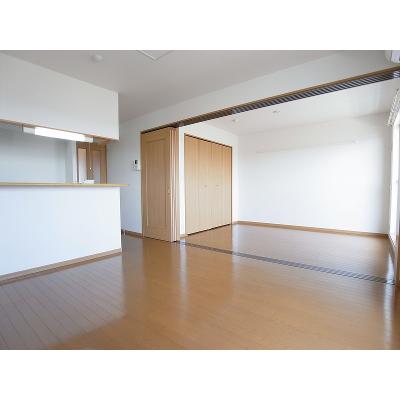ヒル　フィールド　ブリーズ館 301【管理NO：1-013761901-03010】 ★家具家電は申し込み後に搬入します 2026年08月上旬入居可能の物件写真2