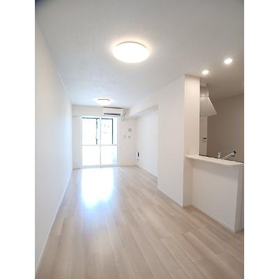向日葵　２ 103【管理NO：1-028584702-01030】 ★家具家電は申し込み後に搬入します★の物件写真2