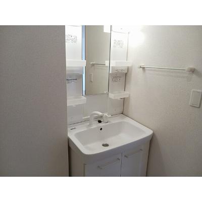 ラ　コリエンテ 103【管理NO：1-020105201-01030】 ★家具家電は申し込み後に搬入します 2026年09月中旬入居可能の物件写真6