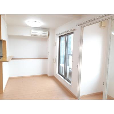 ラ・リューシュ 203【管理NO：1-017004001-02030】 ★家具家電は申し込み後に搬入します 2026年08月中旬入居可能の物件写真2