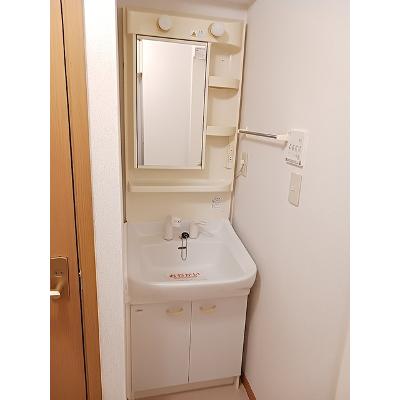 ローズビル 202【管理NO：1-011899701-02020】 ★家具家電は申し込み後に搬入します★の物件写真6