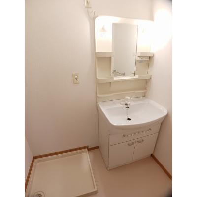 サンゼファー 102【管理NO：1-014557901-01020】 ★家具家電は申し込み後に搬入します★の物件写真6