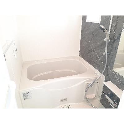 アンジュ 302【管理NO：1-026873601-03020】 ★家具家電は申し込み後に搬入します 2026年08月中旬入居可能の物件写真4